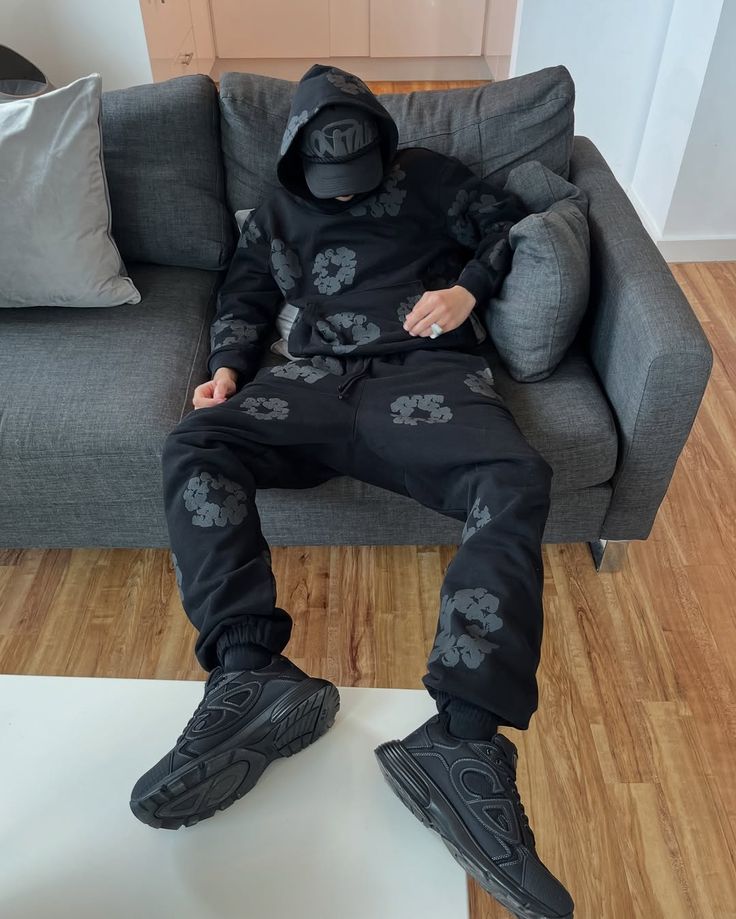 TRACKSUITS/SETS